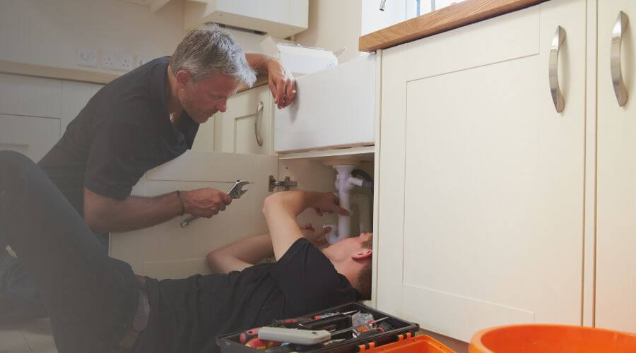 Professional burst pipe repair services in Auburndale, FL